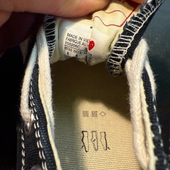 Converse X Comme des Garcons Play Chuck Taylor Sneaker Kids size 4 - Picture 7 of 7